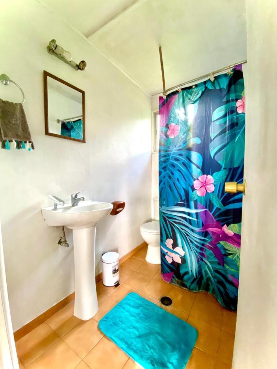 Mata Nui Eco Hostel Hanga Roa Exterior photo